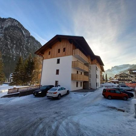 Appartement Cesa Valeria E Cesa Giulio à Campitello di Fassa Extérieur photo