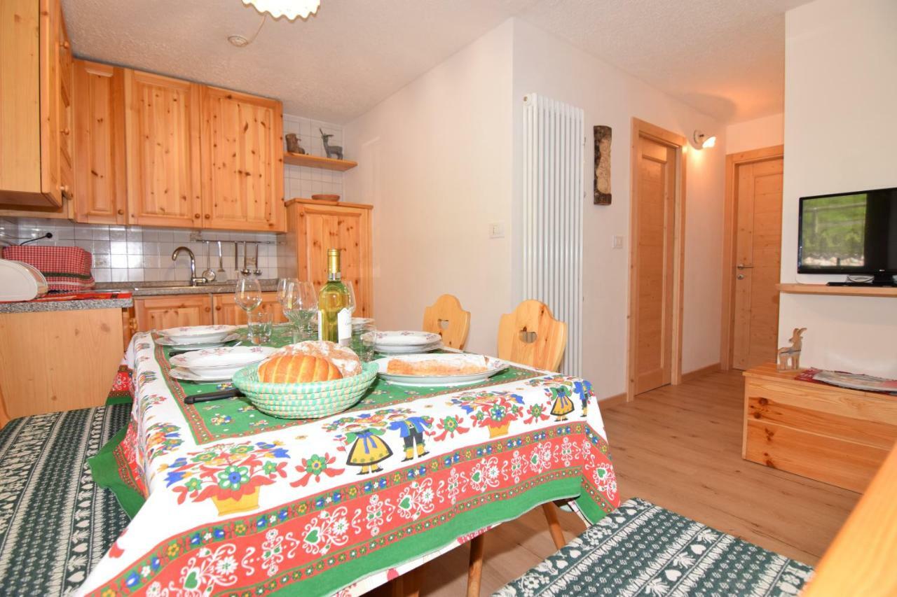 Appartement Cesa Valeria E Cesa Giulio à Campitello di Fassa Extérieur photo