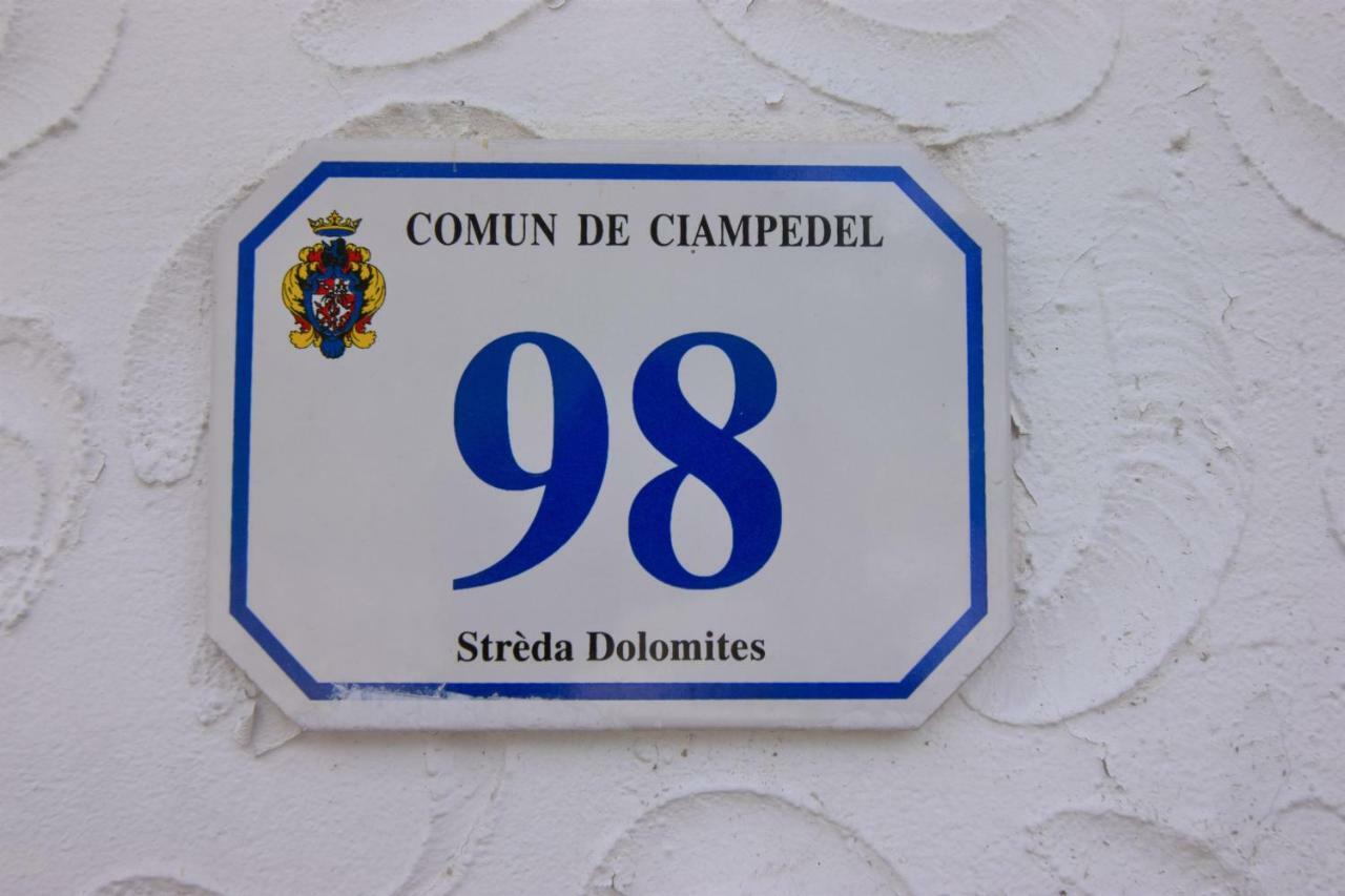 Appartement Cesa Valeria E Cesa Giulio à Campitello di Fassa Extérieur photo
