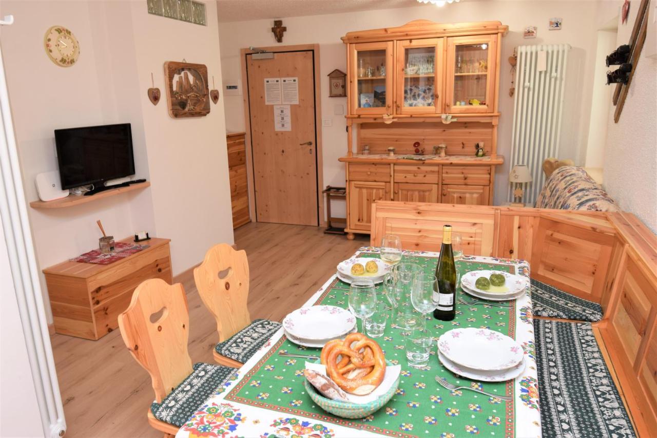 Appartement Cesa Valeria E Cesa Giulio à Campitello di Fassa Extérieur photo